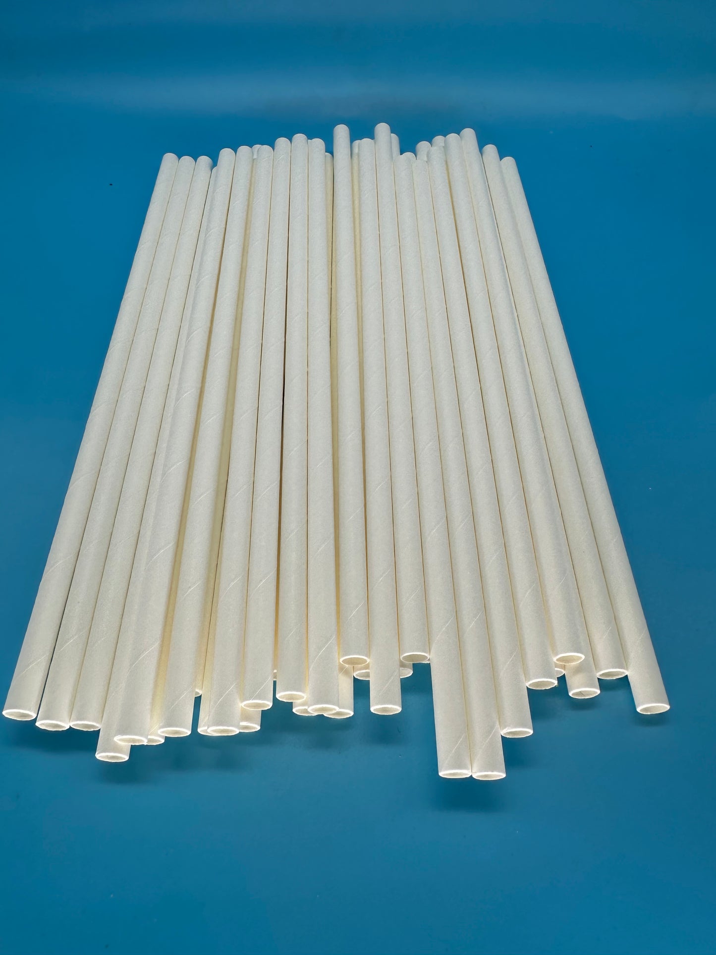 6*197mm Green Bull Straw - Eco-Friendly Paper Straw Set a Pack of 100 White