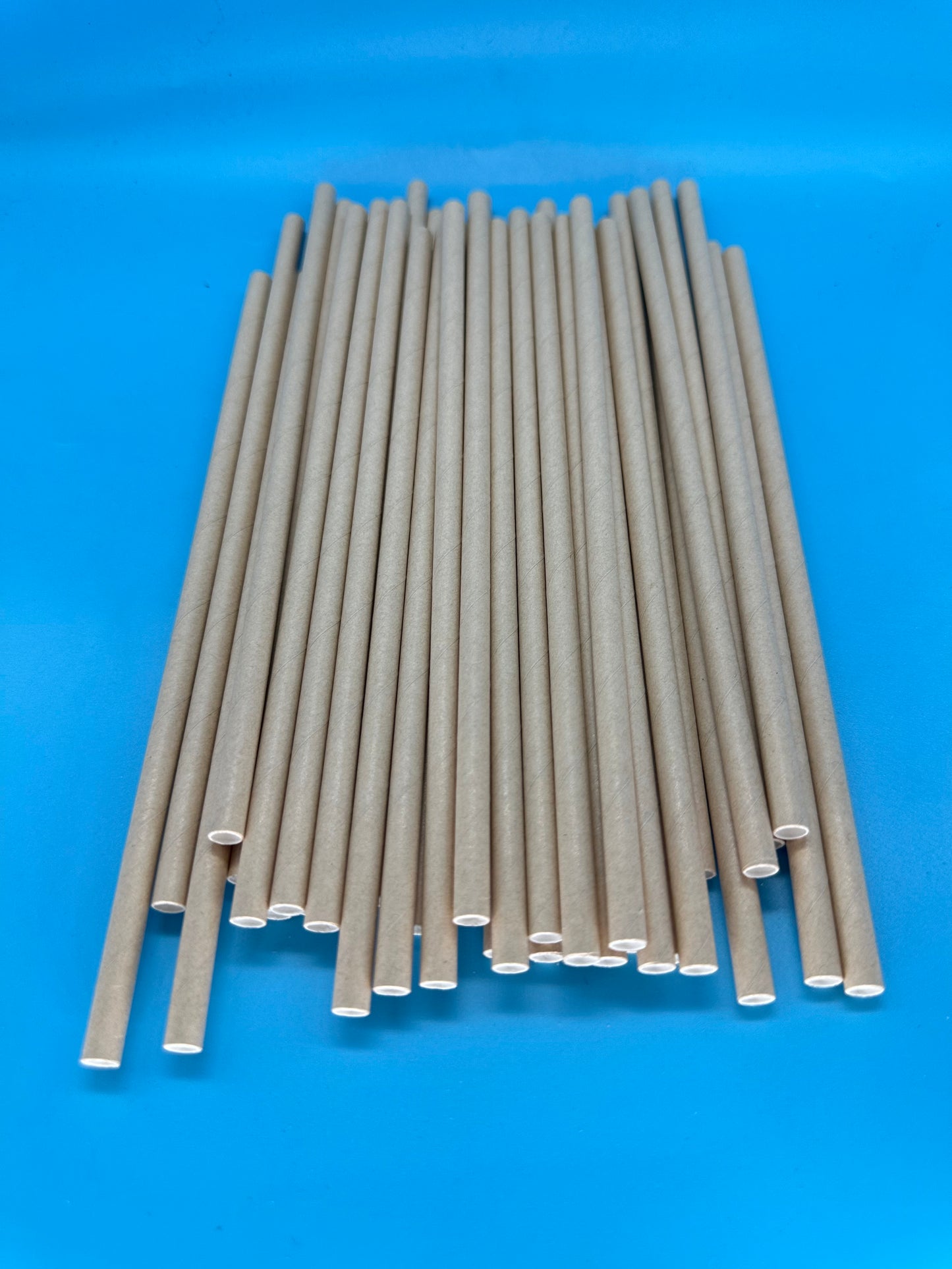 6*197mm Green Bull Straw - Natural Harmony: Eco-Friendly Kraft Paper Straw Set a 100 Straws